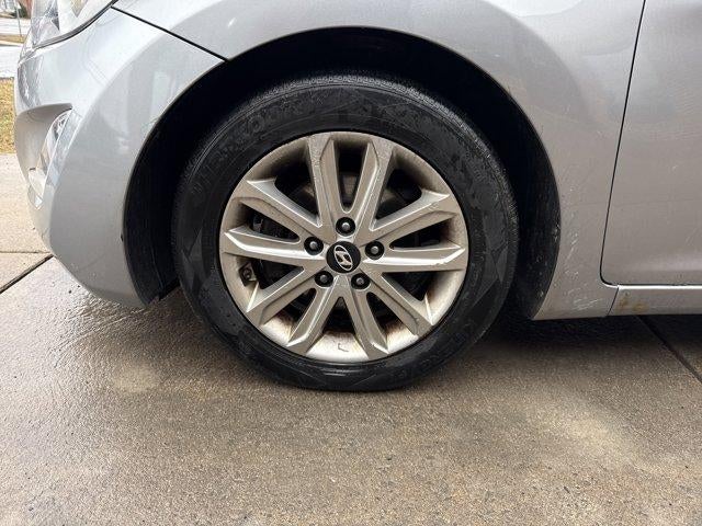 2015 Hyundai ELANTRA 4Dr Sdn Auto SE