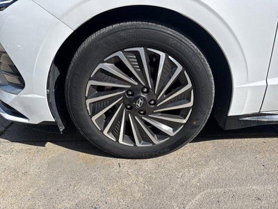 2025 Hyundai SONATA HYBRID SEL FWD