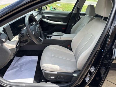2025 Hyundai SONATA HYBRID SEL FWD