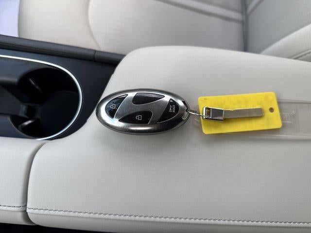 2025 Hyundai SONATA HYBRID SEL FWD