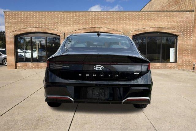 2025 Hyundai SONATA HYBRID SEL FWD