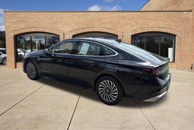 2025 Hyundai SONATA HYBRID SEL FWD