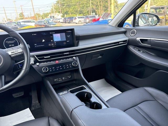2025 Hyundai SONATA HYBRID Limited FWD