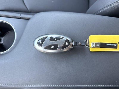 2025 Hyundai SONATA HYBRID Limited FWD