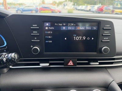 2026 Hyundai ELANTRA SE