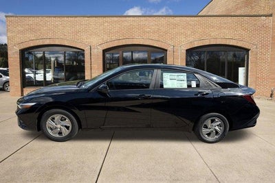 2026 Hyundai ELANTRA SE