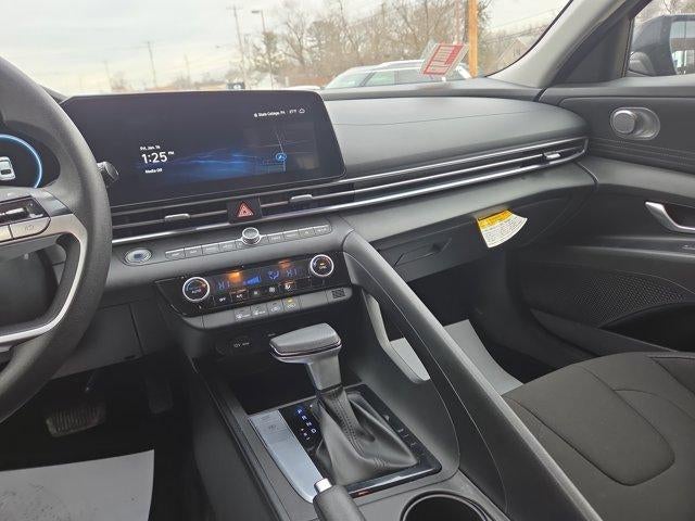2024 Hyundai ELANTRA SEL IVT