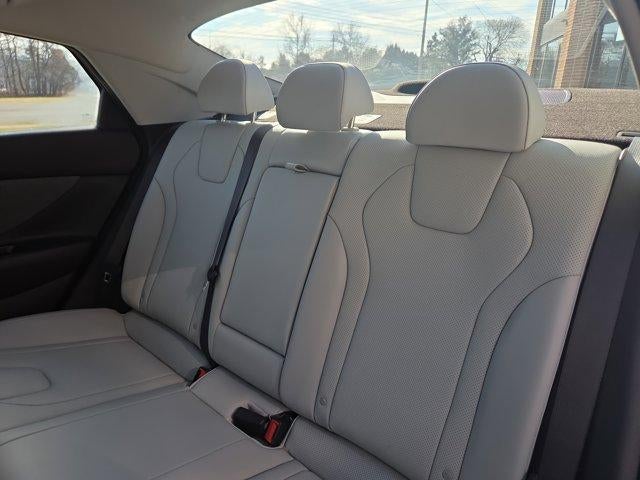 2023 Hyundai ELANTRA HYBRID Limited DCT