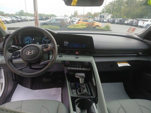 2025 Hyundai ELANTRA HYBRID Limited