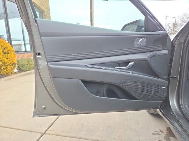 2025 Hyundai ELANTRA HYBRID Limited DCT