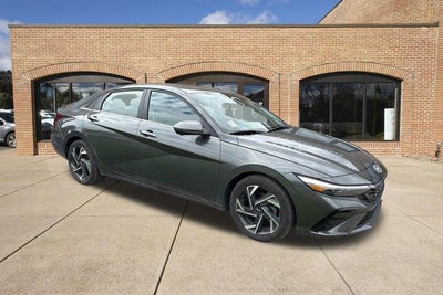 2024 Hyundai ELANTRA Limited IVT