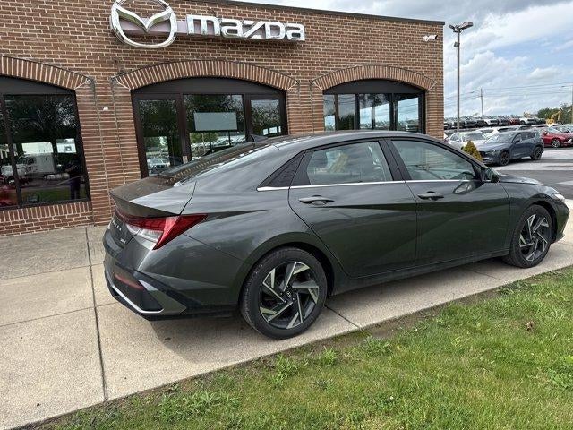 2024 Hyundai ELANTRA Limited IVT