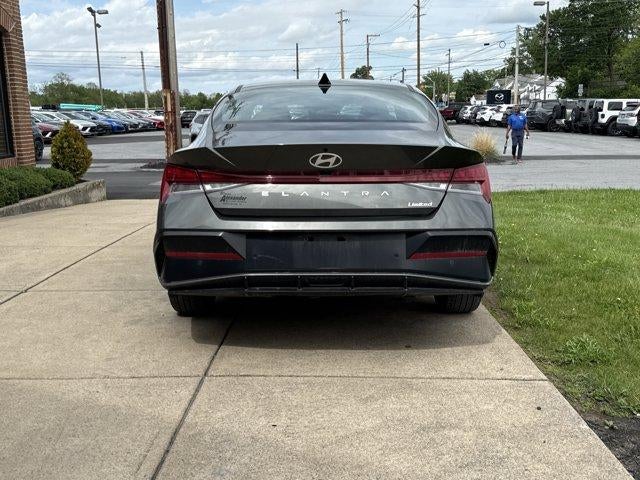 2024 Hyundai ELANTRA Limited IVT