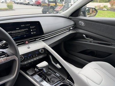 2026 Hyundai ELANTRA Limited