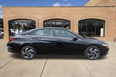 2026 Hyundai ELANTRA Limited