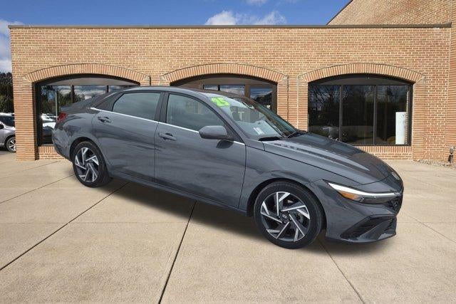 2025 Hyundai Elantra SEL