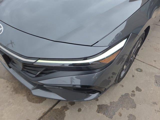 2025 Hyundai ELANTRA SEL Convenience IVT