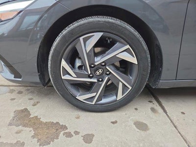 2025 Hyundai ELANTRA SEL Convenience IVT