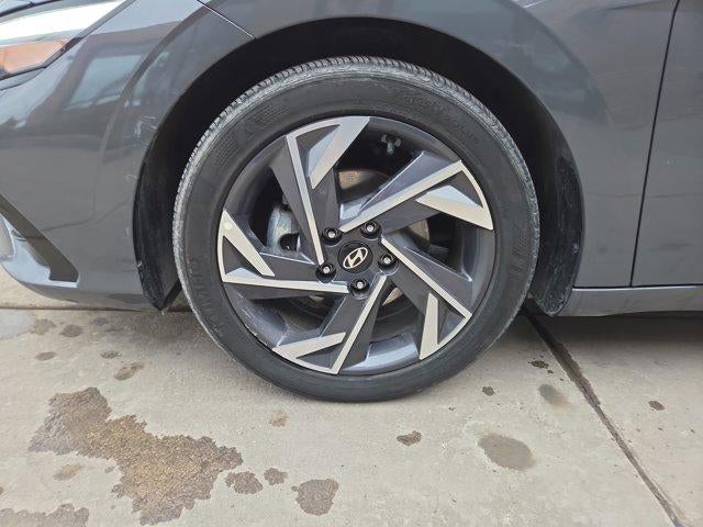 2025 Hyundai ELANTRA SEL Convenience IVT