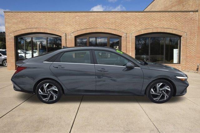 2025 Hyundai ELANTRA SEL Convenience IVT