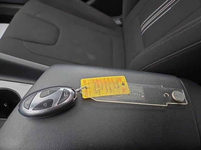 2025 Hyundai ELANTRA SEL Convenience IVT