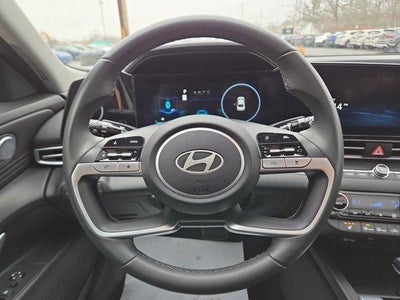 2025 Hyundai ELANTRA SEL Convenience IVT