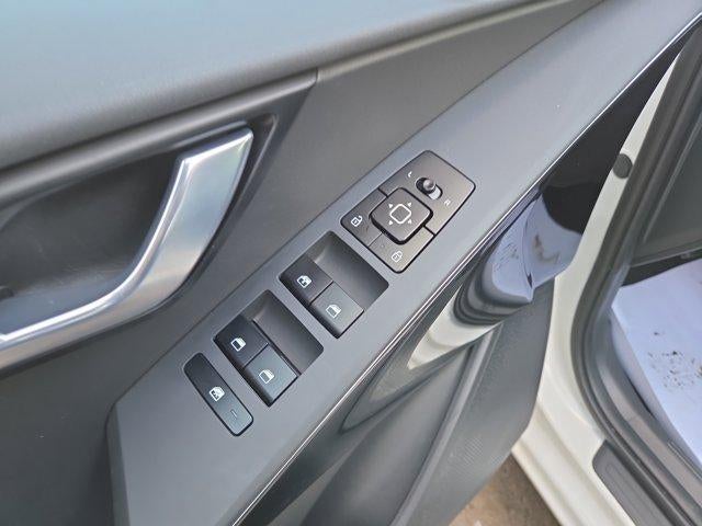 2024 Kia Niro Plug-In Hybrid EX FWD