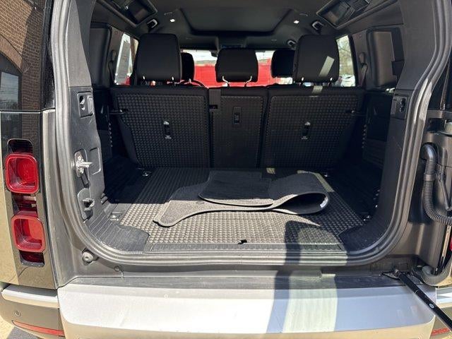 2025 Land Rover Defender 110 P300 S