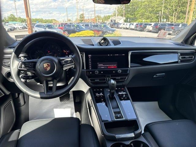 2025 Porsche Macan Base - Photo 17
