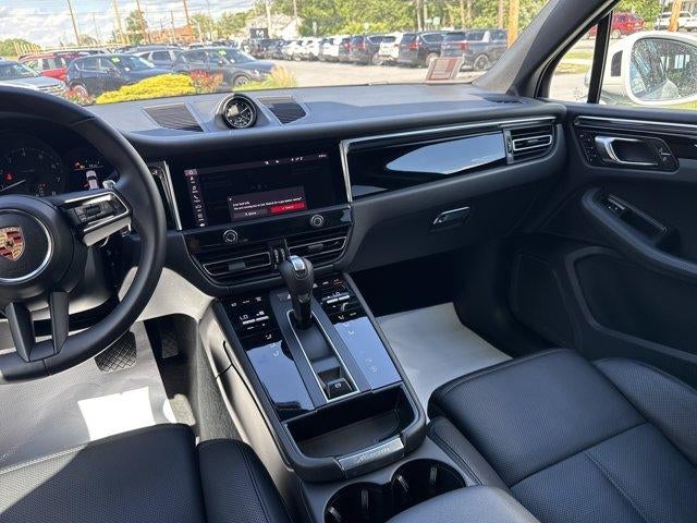 2025 Porsche Macan Base - Photo 25