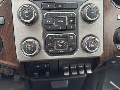 2015 Ford Super Duty F-250 SRW 4WD Crew Cab 6-3/4 Ft Box Lariat