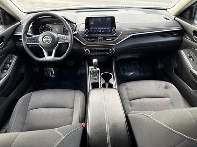 2024 Nissan Altima 2.5 SV Sedan