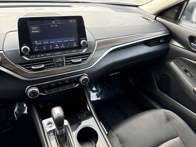 2024 Nissan Altima 2.5 SV Sedan