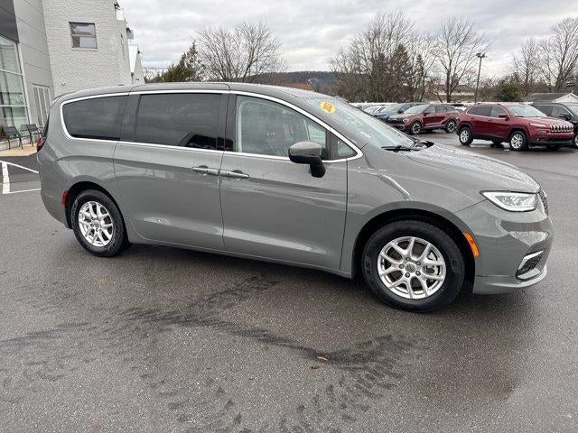 2023 Chrysler Pacifica Touring L FWD