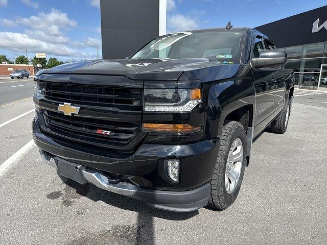 2017 Chevrolet Silverado 1500 Crew Cab Short Box 4-Wheel Drive LT Z71