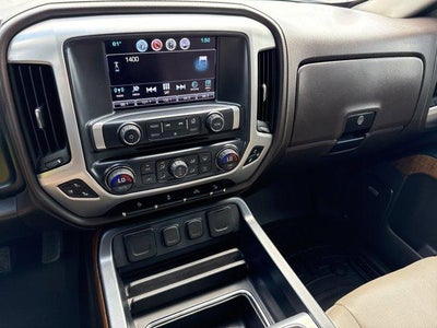 2017 GMC Sierra 1500 Crew Cab Short Box 4-Wheel Drive SLT