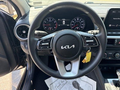 2024 Kia Forte LXS IVT