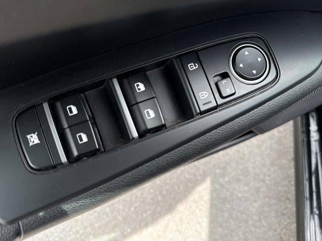 2023 Kia Forte LXS IVT