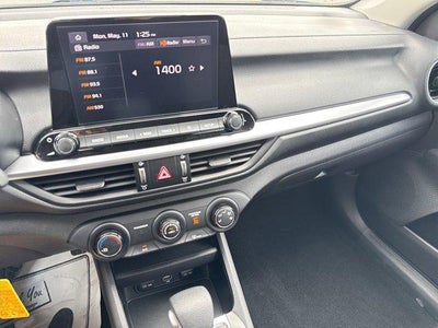 2023 Kia Forte LXS IVT