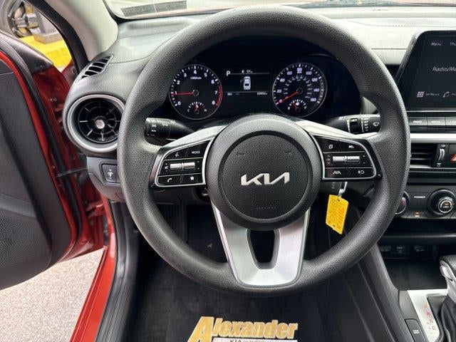 2023 Kia Forte LXS IVT