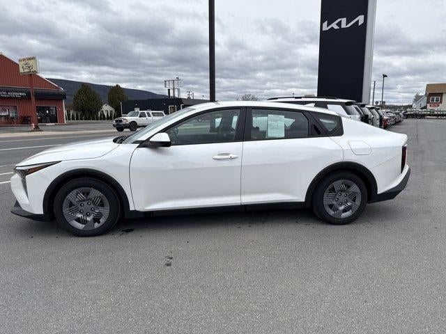 2025 Kia K4 LX FWD