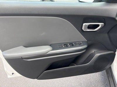 2025 Kia K4 LX FWD