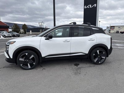 2025 Nissan Kicks SR AWD
