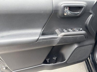 2023 Toyota Tacoma 4WD 4WD TRD Off Road Double Cab 5' Bed V6 AT (Natl)