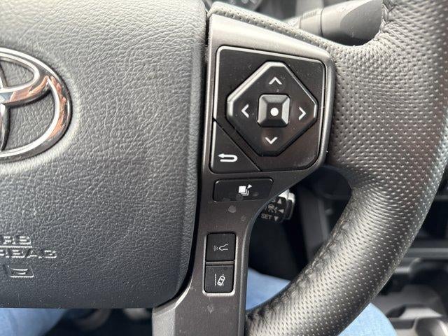 2023 Toyota Tacoma 4WD 4WD TRD Off Road Double Cab 5' Bed V6 AT (Natl)