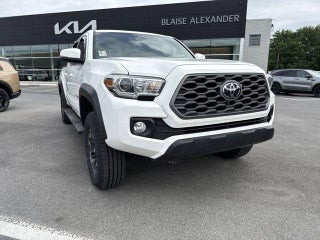 2023 Toyota Tacoma 4WD 4WD TRD Off Road Double Cab 5' Bed V6 AT (Natl)