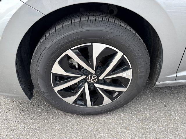 2024 Volkswagen Jetta S Auto