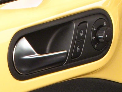 2012 Volkswagen Beetle 2dr Cpe DSG 2.0T Turbo