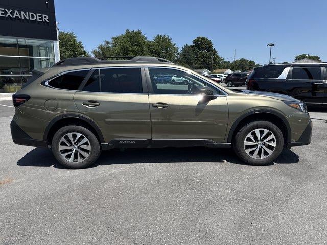 2022 Subaru Outback Premium CVT