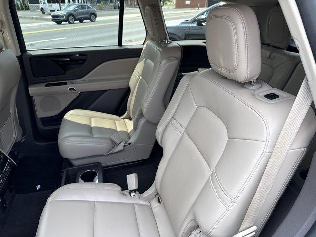 2022 Lincoln Aviator Standard AWD